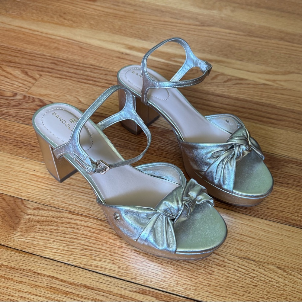 Bandolino Prezley 3 - Dark Natural 120 - Champagne 8M Platform Heels